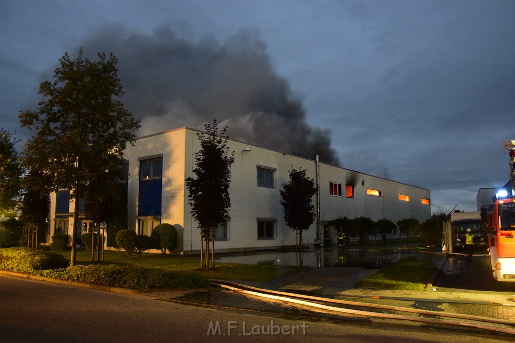 Grossbrand Halle Troisdorf Kriegsdorf Junkersring P413.JPG - Miklos Laubert